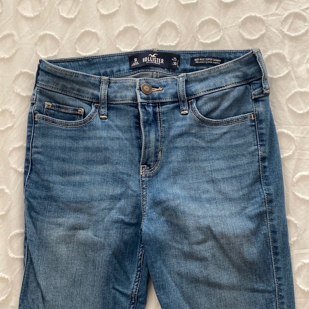 Hollister Mid-Rise Super Skinny Classic Stretch size 1R